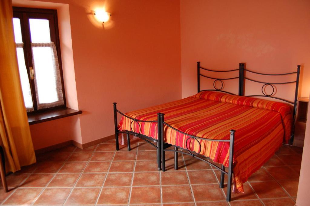 Agriturismo 'd Rainè Montelupo Albese Chambre photo