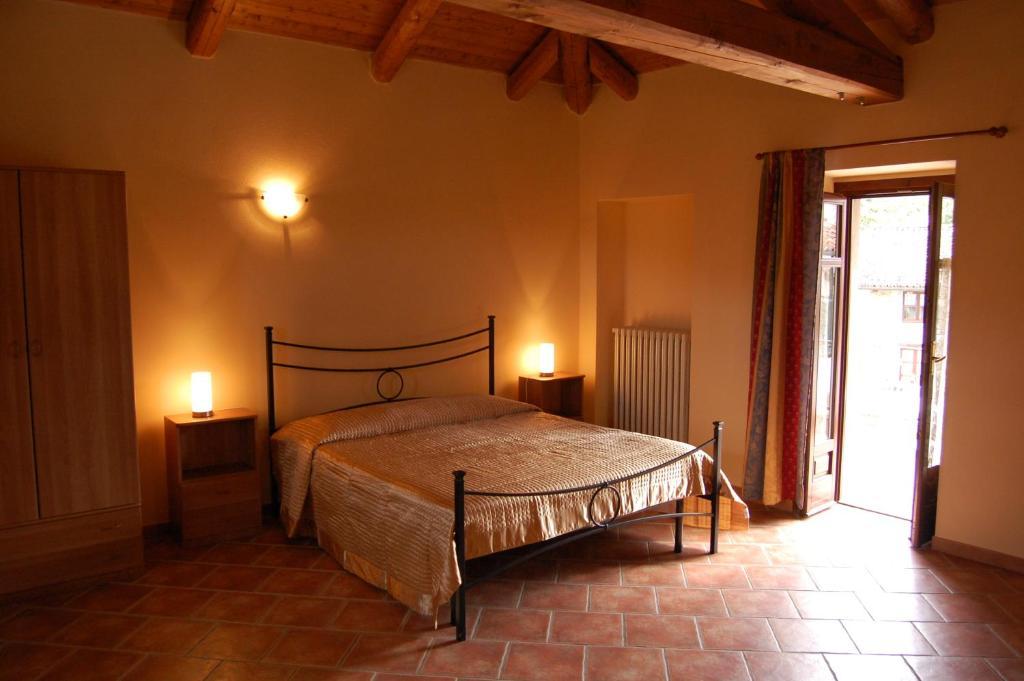 Agriturismo 'd Rainè Montelupo Albese Chambre photo