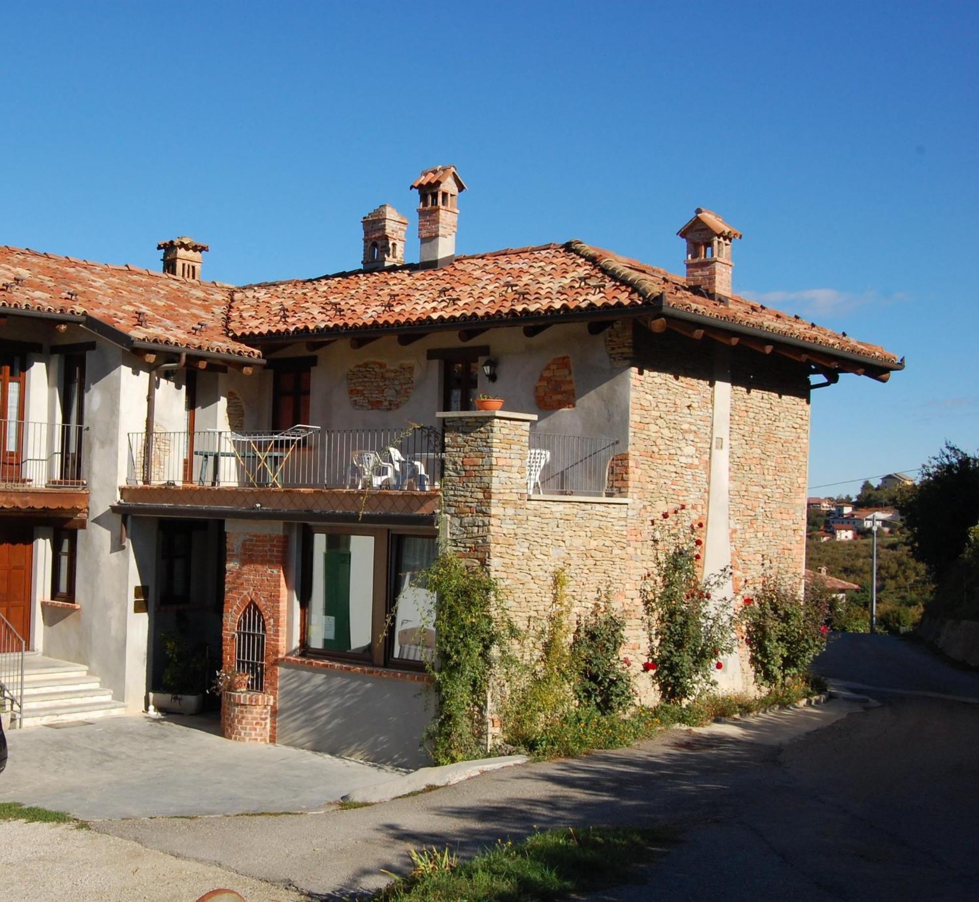 Agriturismo 'd Rainè Montelupo Albese Extérieur photo